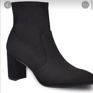 Nine West boots size 9W